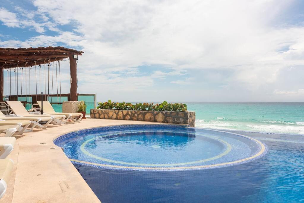 Caribbean Ocean View At The Zone *